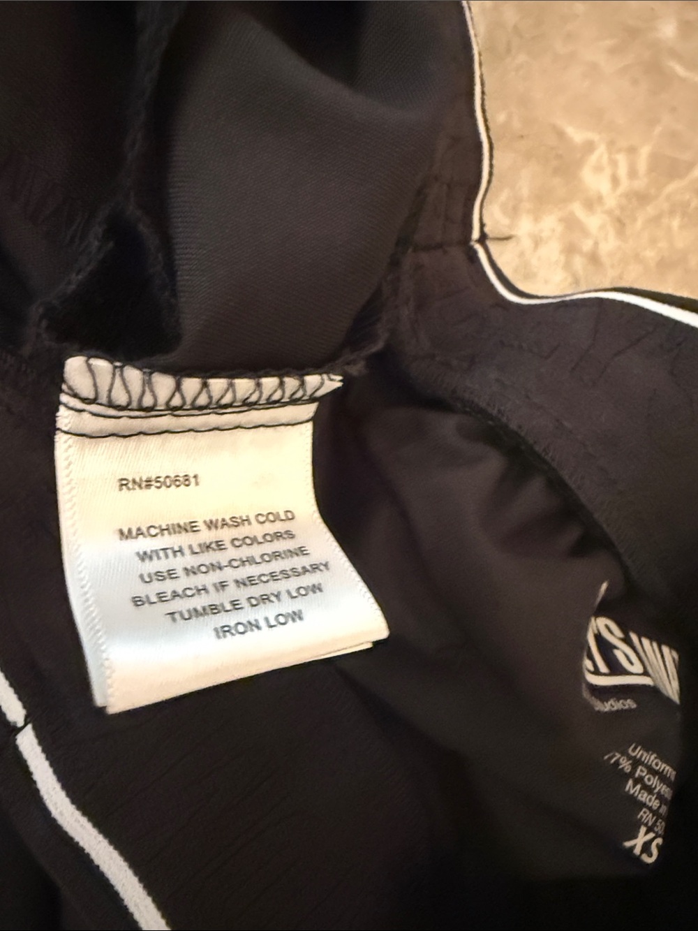 Women’s Grey’s Anatomy scrub size extra small black - Picture 4 of 6